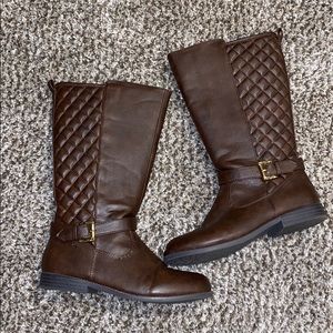 AMERICAN EAGLE BROWN LEATHER BOOTS